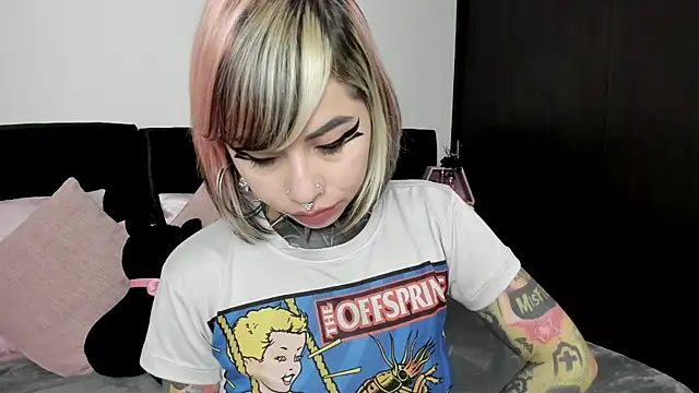 NikkiRamone online show from January 2025 11:56:02 AM