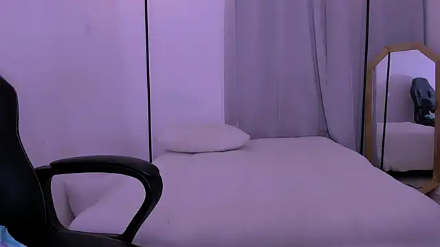 Miiafoxxx online show from December 2024 04:20:02 AM