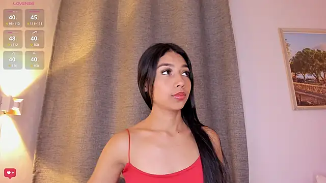 Snapshot of Little_caprice_x chatting on March 2025 07:06:01 PM Little caprice x online show from March 2025 07:06:01 PM