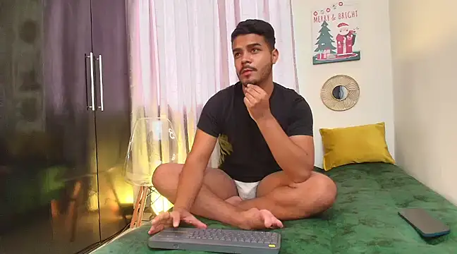 thiagowes online show from December 2024 09:37:02 PM