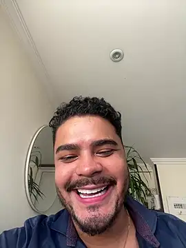 thiagowes online show from July 2026 10:37:01 PM