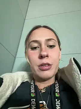 Snapshot of M1ssyk1ssy chatting on February 2025 05:03:02 PM M1ssyk1ssy online show from February 2025 05:03:02 PM