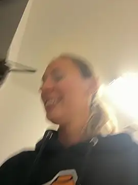 Snapshot of M1ssyk1ssy chatting on February 2025 10:02:02 PM M1ssyk1ssy online show from February 2025 10:02:02 PM