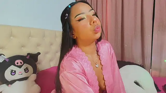 Snapshot of DafneMillers chatting on February 2025 04:36:02 PM DafneMillers online show from February 2025 04:36:02 PM