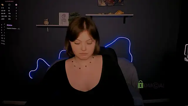 nikole kitt online show from October 2025 07:35:02 PM