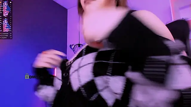 nikole kitt online show from March 2026 02:04:02 AM