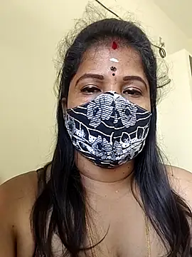 Snapshot of gaurika18 chatting on April 2026 07:28:02 AM gaurika18 online show from April 2026 07:28:02 AM