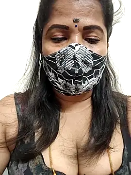 Snapshot of gaurika18 chatting on April 2026 06:25:02 AM gaurika18 online show from April 2026 06:25:02 AM