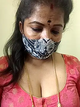 Snapshot of gaurika18 chatting on April 2026 05:01:02 AM gaurika18 online show from April 2026 05:01:02 AM