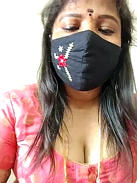 Snapshot of gaurika18 chatting on April 2026 04:15:01 AM gaurika18 online show from April 2026 04:15:01 AM