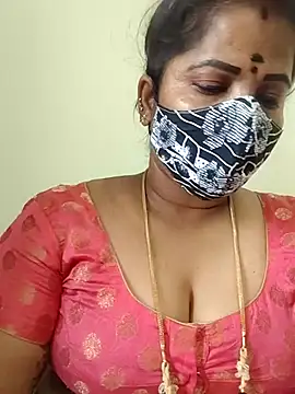 Snapshot of gaurika18 chatting on April 2026 09:13:01 AM gaurika18 online show from April 2026 09:13:01 AM