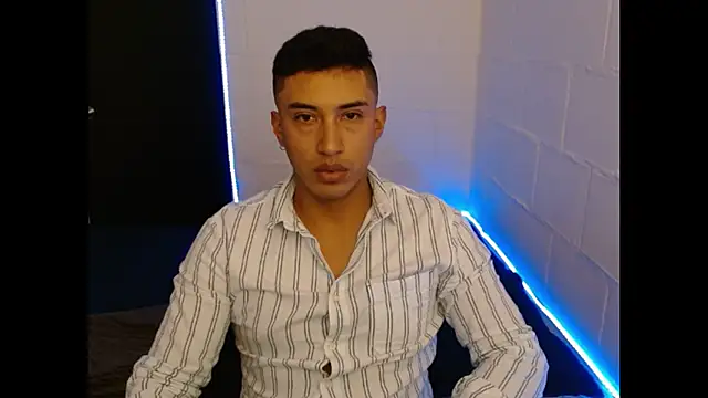 Davixx258 online show from February 2025 08:20:02 PM