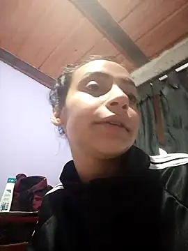 Snapshot of emma_ambar chatting on March 2025 10:10:02 PM emma ambar online show from March 2025 10:10:02 PM