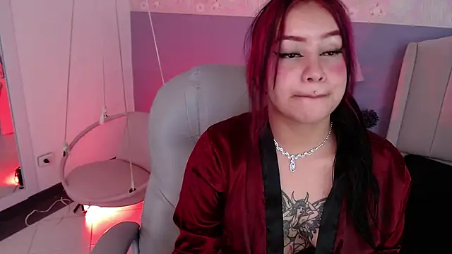 Snapshot of Angie99_gh chatting on January 2025 10:08:01 AM Angie99 gh online show from January 2025 10:08:01 AM