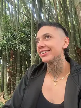 Snapshot of _PhillipBrown chatting on December 2024 12:55:01 PM PhillipBrown online show from December 2024 12:55:01 PM