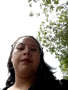 Snapshot of lara_moon25 chatting on December 2024 05:43:02 PM lara moon25 online show from December 2024 05:43:02 PM