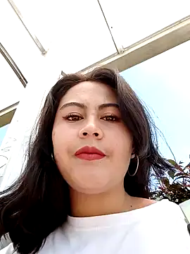 Snapshot of lara_moon25 chatting on January 2025 04:04:01 PM lara moon25 online show from January 2025 04:04:01 PM