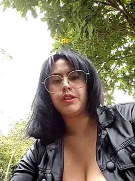 Snapshot of lara_moon25 chatting on October 2025 07:35:02 PM lara moon25 online show from October 2025 07:35:02 PM