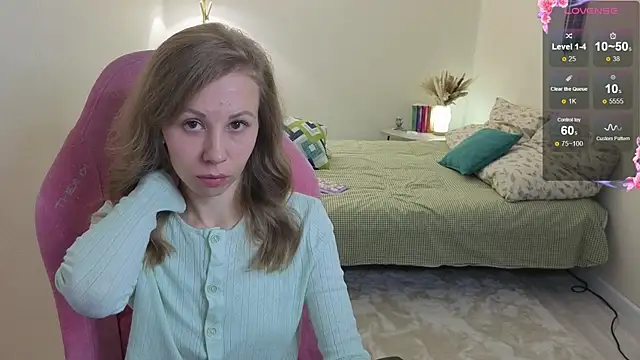 Lill Mary online show from October 2025 01:27:02 AM