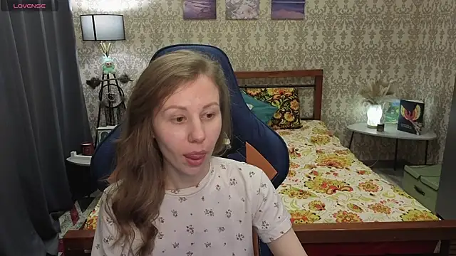 Lill Mary online show from February 2026 06:51:01 AM