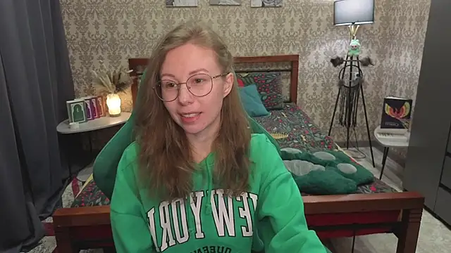 Lill Mary online show from March 2026 02:39:02 AM