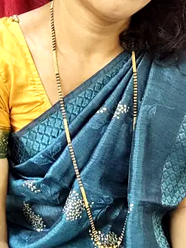 Snapshot of anuradha1432 chatting on September 2025 09:14:01 AM anuradha1432 online show from September 2025 09:14:01 AM