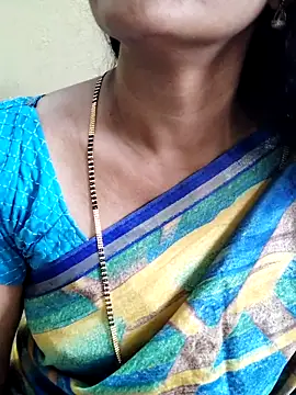 Snapshot of anuradha1432 chatting on October 2025 08:45:02 AM anuradha1432 online show from October 2025 08:45:02 AM