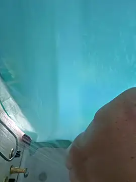 froggymclovin222 online show from March 2026 06:22:02 PM