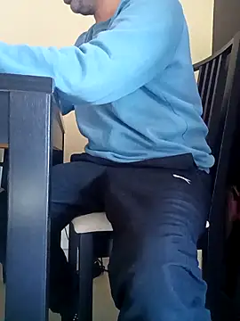 Snapshot of adre84s chatting on November 2025 09:52:01 AM adre84s online show from November 2025 09:52:01 AM