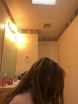 Johndoe2292 online show from November 2025 09:36:02 PM