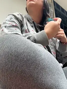 Soe Lara online show from December 2025 12:55:02 PM