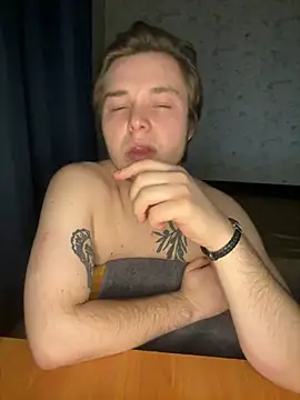 Snapshot of Family-Mm1 chatting on March 2025 12:37:02 AM Family-Mm1 online show from March 2025 12:37:02 AM