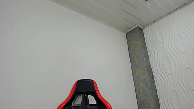 Catalehia Milk online show from November 2025 08:52:02 PM