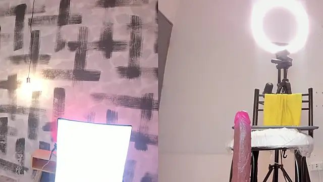 kylie st online show from February 2025 03:53:01 PM