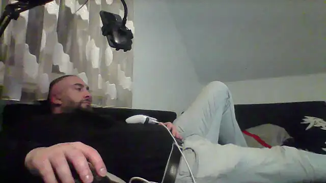 NewyorkDimi online show from February 2026 04:44:01 AM