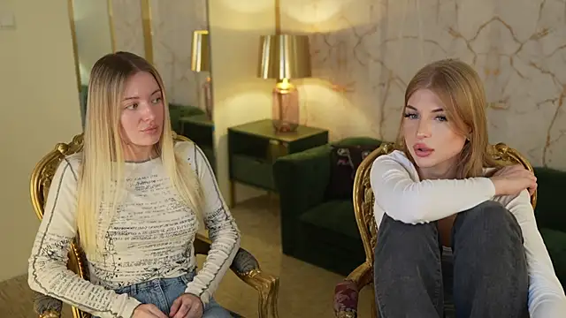 Snapshot of Stacy054 chatting on October 2025 10:57:02 AM Stacy054 online show from October 2025 10:57:02 AM