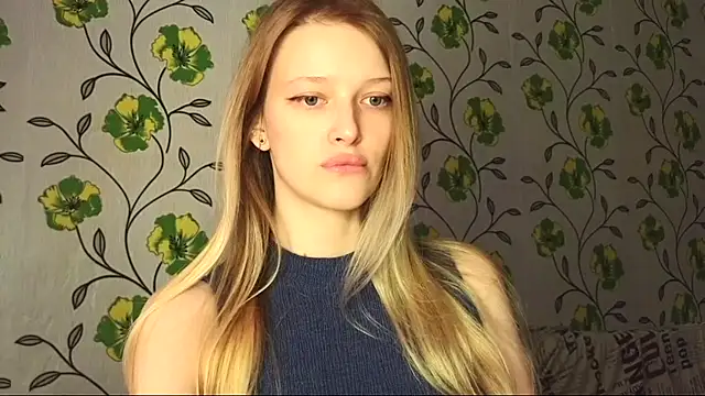 Snapshot of Evvie_Summn1 chatting on May 2026 07:14:01 AM Evvie Summn1 online show from May 2026 07:14:01 AM
