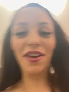 Chiara0102 online show from April 2026 08:15:01 PM