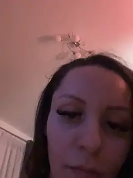 Chiara0102 online show from May 2026 08:06:01 PM