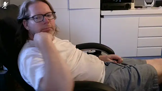 Snapshot of VSteph chatting on July 2026 07:09:01 PM VSteph online show from July 2026 07:09:01 PM