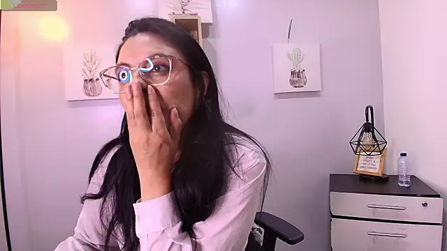 Zuzana21 online show from April 2026 12:39:01 PM