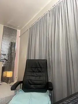 liss black online show from January 2026 04:17:02 AM