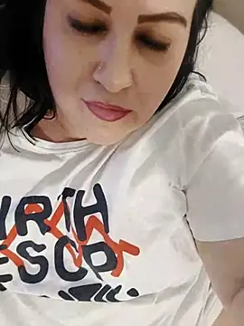 Snapshot of Tamara1955 chatting on February 2025 01:00:02 AM Tamara1955 online show from February 2025 01:00:02 AM