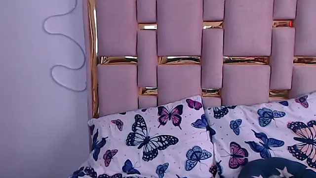 nina carther online show from October 2025 01:24:02 PM