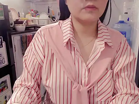 Snapshot of Asian_girl19 chatting on April 2026 01:01:01 PM Asian girl19 online show from April 2026 01:01:01 PM