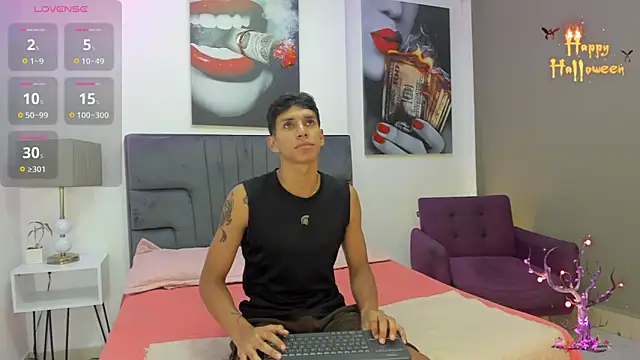 kieran derek online show from October 2025 07:58:02 PM