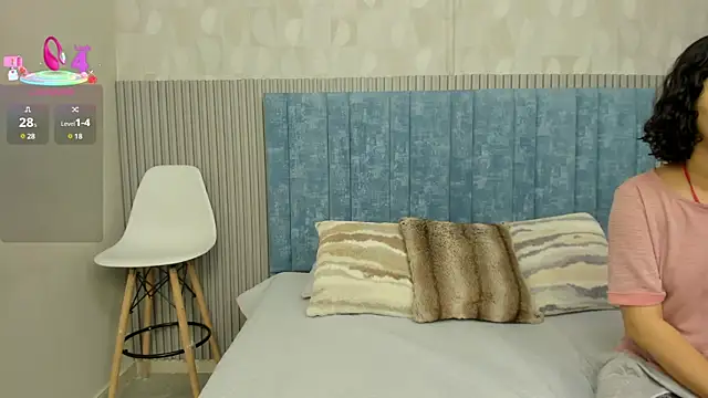 pretty sunlight  online show from March 2025 01:21:02 AM