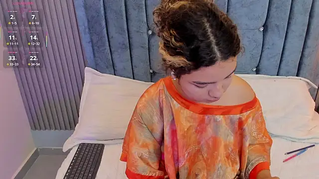 Snapshot of pretty_sunlight_ chatting on July 2026 09:29:01 PM pretty sunlight online show from July 2026 09:29:01 PM
