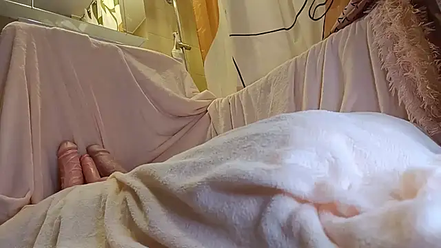 Hungry  Puppy online show from September 2025 11:51:02 PM