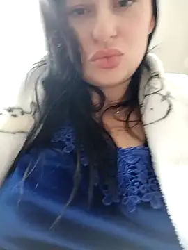 Snapshot of YuliannaFox chatting on January 2025 06:48:02 AM YuliannaFox online show from January 2025 06:48:02 AM